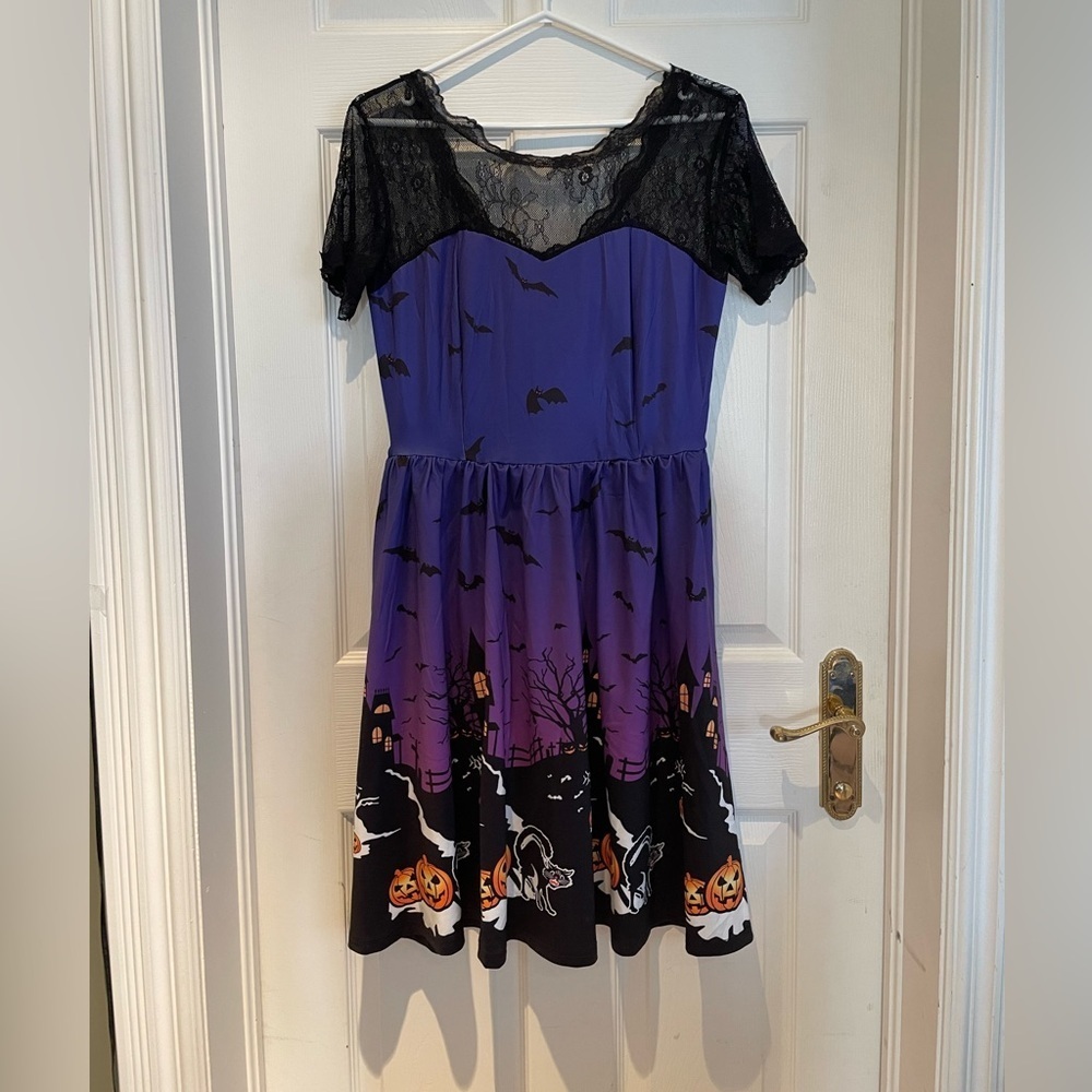 BNWOT HALLOWEEN DRESS - Picture 2 of 5